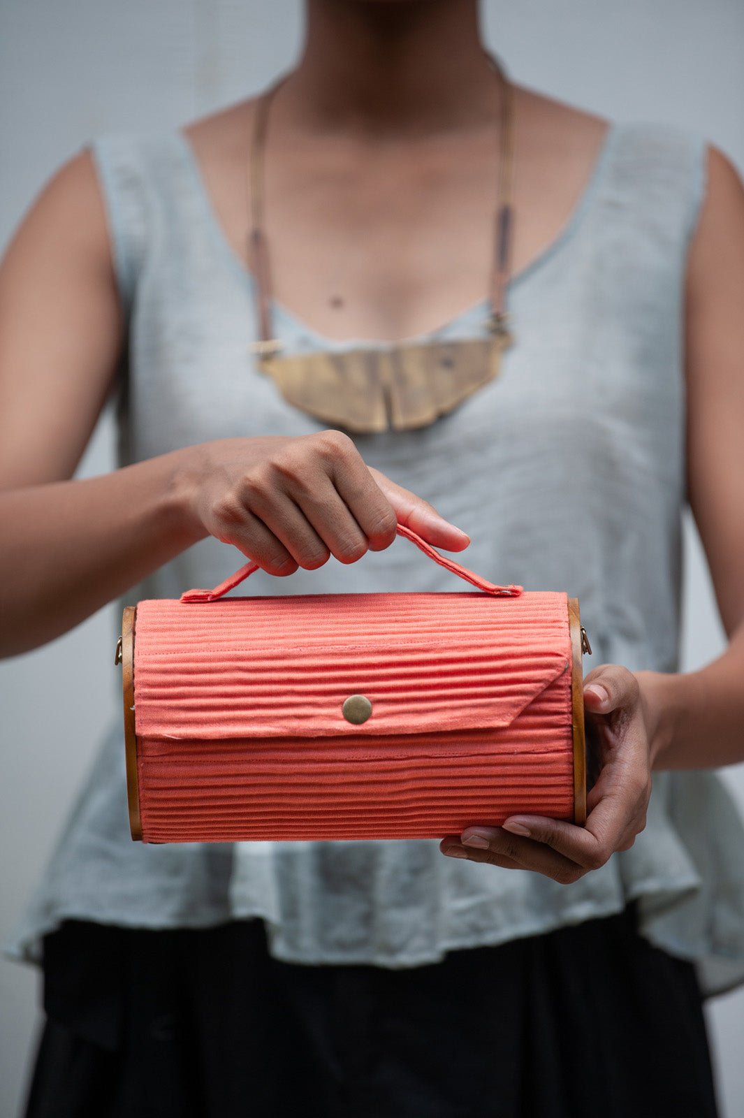 Sky Blue Round Clutch - CiceroniLukka Chuppi