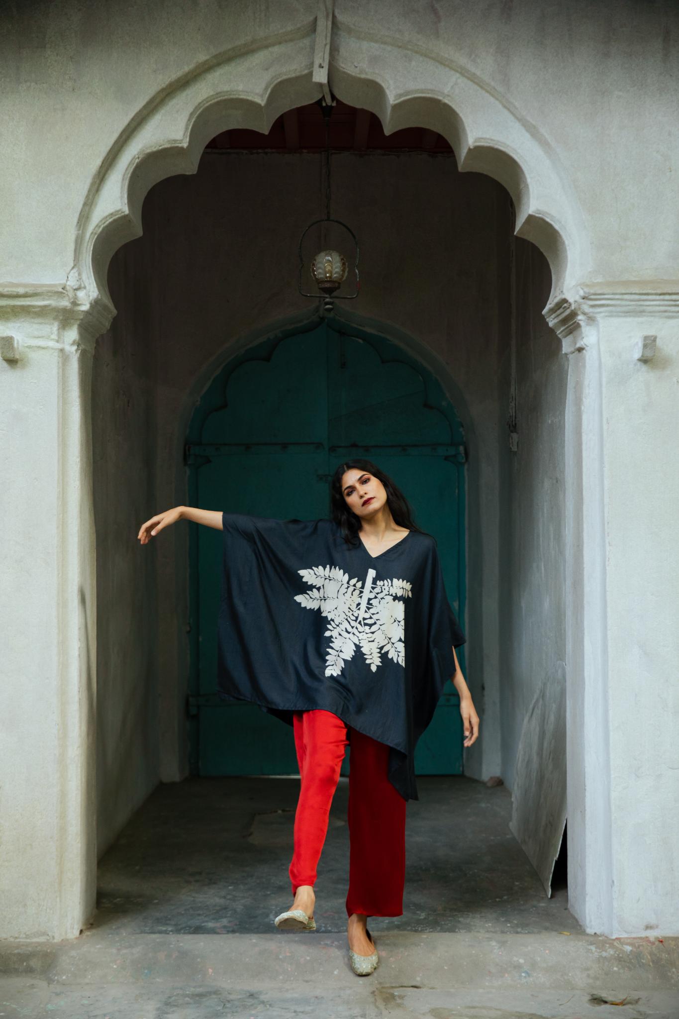 The 'Magnum Opus' Eri Peace Silk kaftan - CiceroniKaftanAeshaane