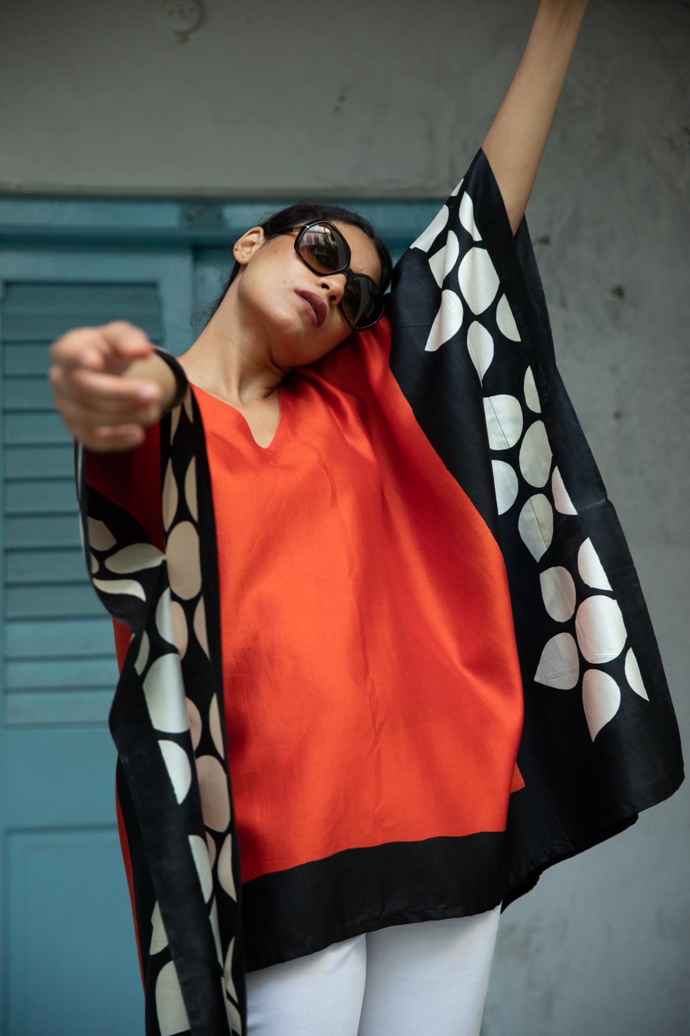 The 'Narangi Phool' Eri Peace Silk Kaftan - CiceroniKaftanAeshaane