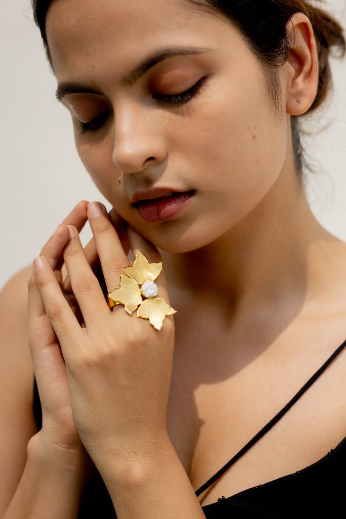 Three Petal Ring in Gold - CiceroniAarjavee