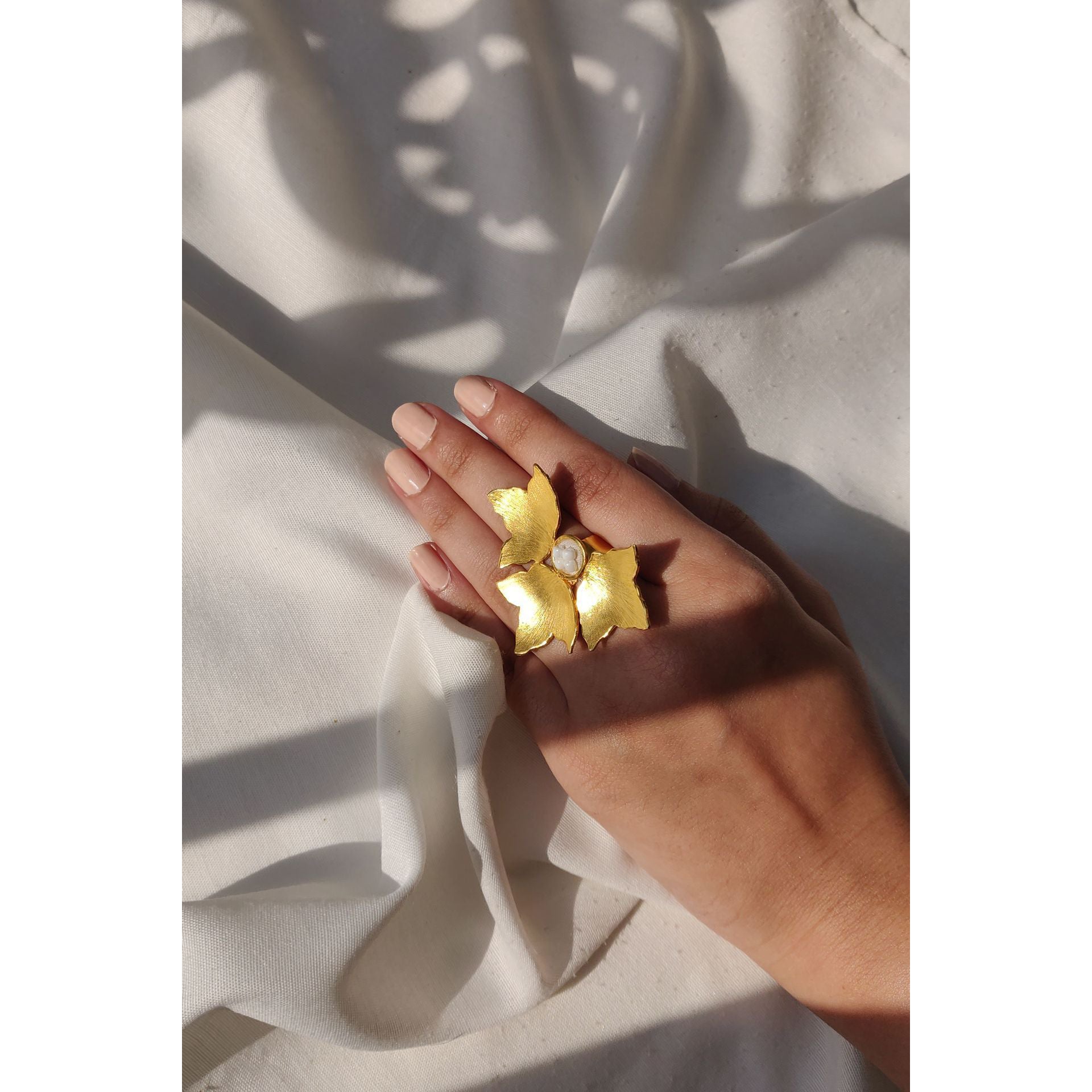 Three Petal Ring in Gold - CiceroniAarjavee
